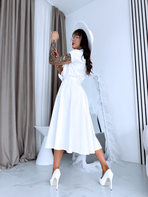 BALTA kleita + josta "FUTURISTIC"